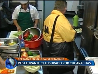 Clausura de un restaurante vegetariano por cucarachas