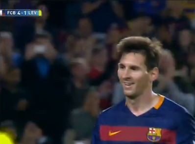 Messi se iluminó y el Barcelona está puntero