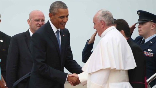 El Papa llegó a Estados Unidos y fue recibido por Obama