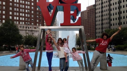 Una familia argentina viajó en combi por toda América para ver al Papa en Filadelfia