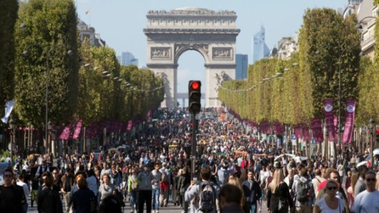 El día en que París se quedó sin autos