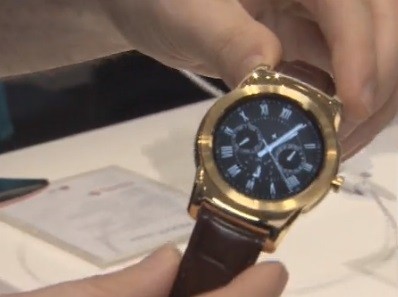 Feria IFA 2015: cómo es el reloj inteligente bañado en oro