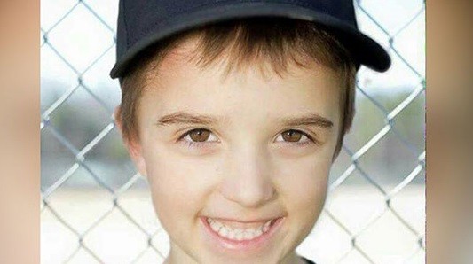 Luego de enterrar a su hijo, encontraron una nota de despedida del nene de 6 años