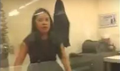 Sancionan a una empleada del subte por no querer vender un boleto a un joven que la grabó