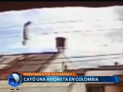 Video: el momento de la caída de una avioneta en Colombia