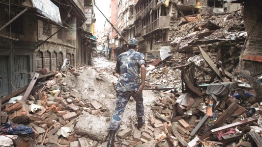 Aumentan a 67 los muertos en Pakistán por el terremoto de 7,5 en Afganistán