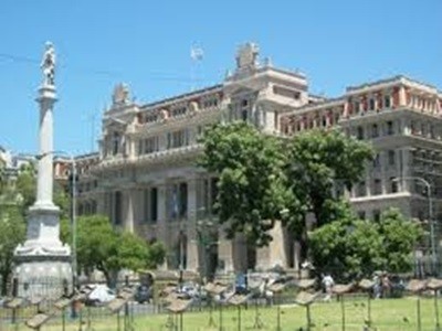 El gobierno, aún en retirada, hará una propuesta de jueces para la Corte Suprema