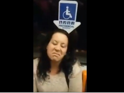 #EsViral No ceden el asiento a una embarazada y las escrachan en las redes