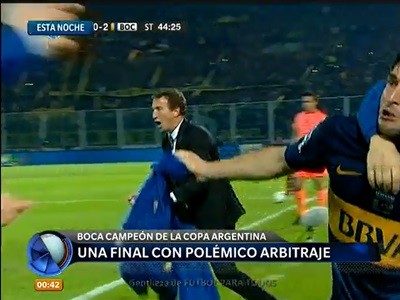 Boca otra vez campeón con un arbitraje muy polémico