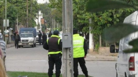 Tucumán: balearon un colectivo con hinchas y una joven de 16 años murió de un disparo