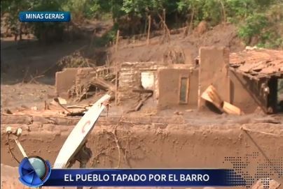 Brasil: imágenes del pueblo que quedó sepultado bajo lodo tóxico