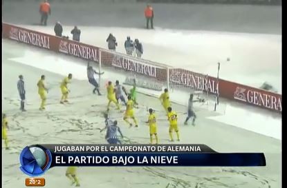 Un partido bajo la nieve en Alemania