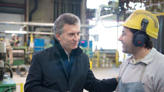 Macri anunció que los sueldos de hasta 30 mil pesos no tributarán Ganancias en el medio aguinaldo de diciembre