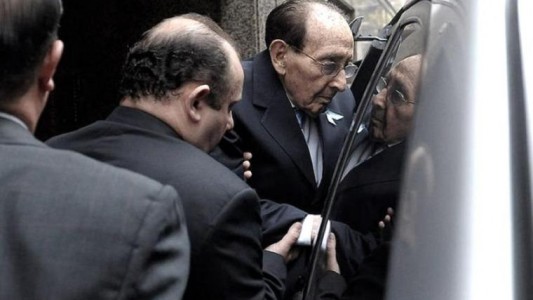 Se hizo efectiva la renuncia de Fayt y quedan dos vacantes en la Corte