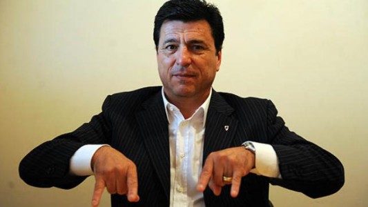 Passarella fue citado a indagatoria por reventa de entradas en River