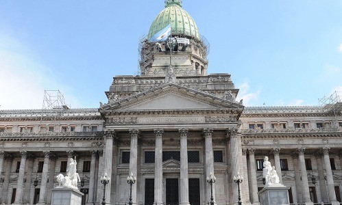 El Gobierno convocó a sesiones extraordinarias al Congreso