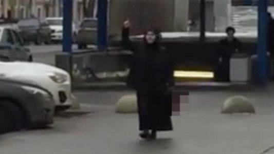 Horror en Rusia: decapitó a una niña y exhibió su cabeza en la calle