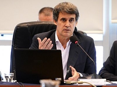 Prat-Gay en Diputados:"el paso del tiempo triplicó la deuda con los holdouts"