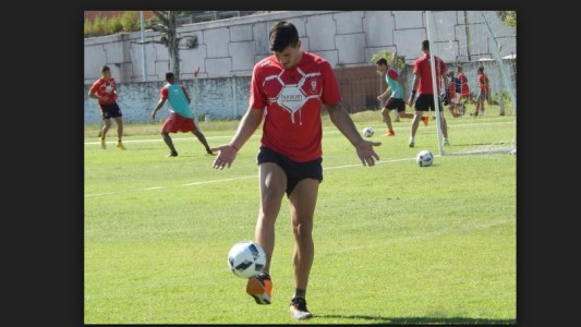 Diego Mendoza regresó a las prácticas en Huracán, luego del accidente en Venezuela