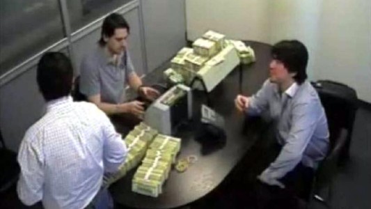 Inhiben bienes y prohíben la salida del país de Martín Báez y otros tres imputados