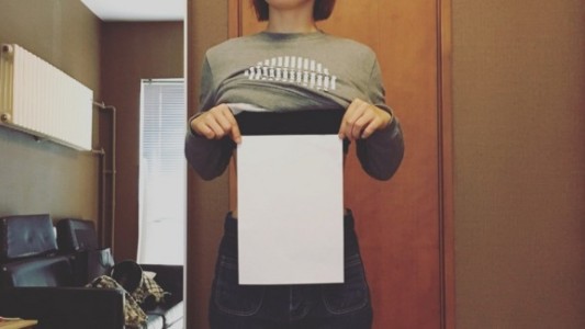 Una moda peligrosa en China: las chicas que quieren tener la cintura más fina que una hoja