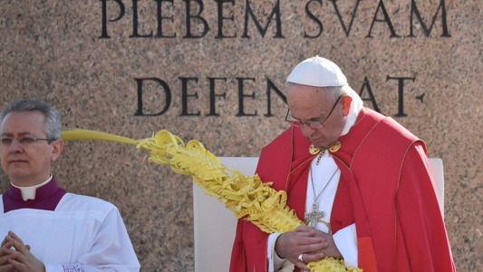 Domingo de Ramos: el Papa pidió asumir compromiso con el destino de los refugiados