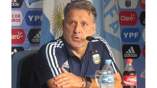 Martino: "La presencia de Messi es tranquilizadora y necesaria"