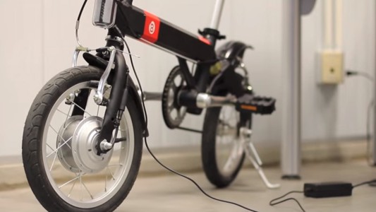 Macri le regaló a Obama una bicicleta eléctrica creada por argentinos