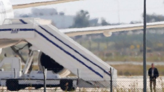 La historia del hombre que secuestró un avión en Egipto “por amor”