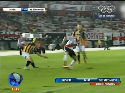 Copa Libertadores: River se quedó con la punta con una goleada en el Monumental