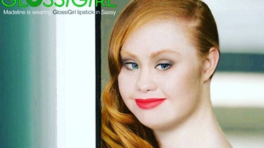 Una modelo con síndrome de down es la cara de una marca de cosmética