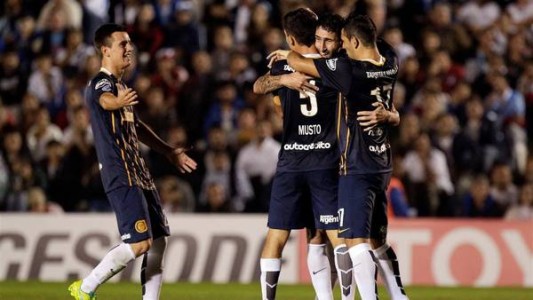 Central ganó en Montevideo y se metió en octavos