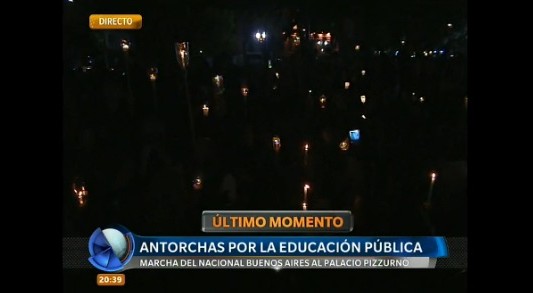 Antorchas por la educación pública
