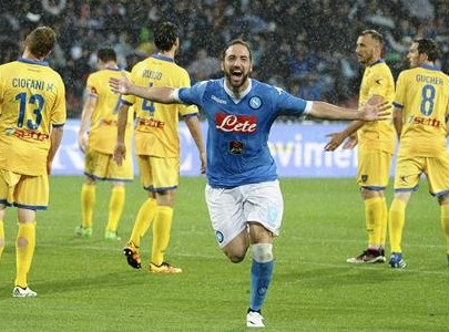 "Pipita" Higuaín, goleador con récord