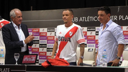 En medio de rumores de alejamiento, D'Alessandro confirmó que sigue en River hasta fin de año