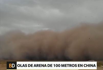 Olas de arena de 100 metros de altura