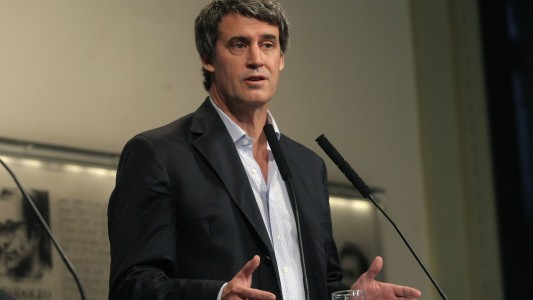 Blanqueo de capitales: Prat Gay advirtió que "desde enero vamos a ir a buscarlos con la AFIP"