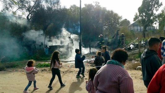 Incendiaron la casa del presunto asesino de Micaela
