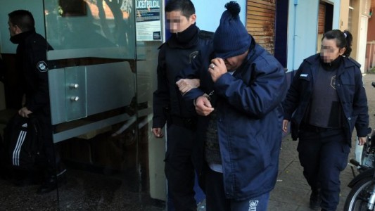 Cae banda de delincuentes que se vestían como policías para robar