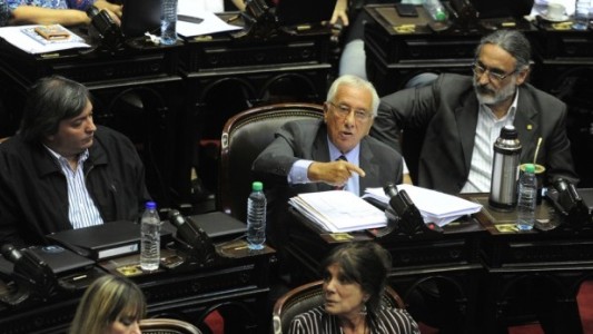 El Frente para la Victoria repudió la conducta de José López