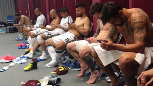 La foto de la Selección en el vestuario que se volvió furor en las redes