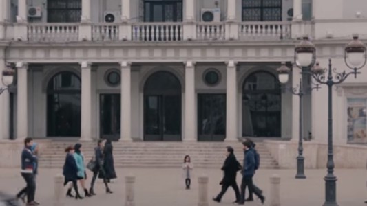 Experimento social: ¿qué harías si vieras a una nena de 6 años sola en la calle?