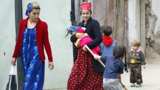 El drama de Tayikistán, donde las mujeres optan por ahogarse con sus hijos