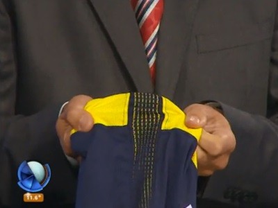 Nueva camiseta de Boca con una ayudita para los árbitros