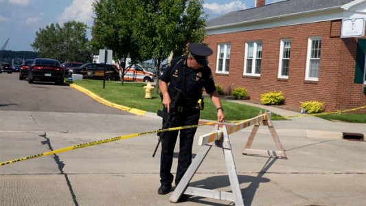 Asesinan a dos policías en un nuevo tiroteo en EE.UU.