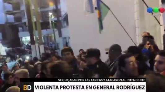 Protesta en General Rodríguez contra el aumento de tarifas