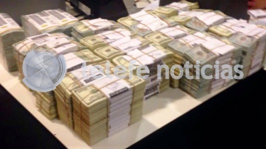 Encontraron más de 4 millones de dólares en las cajas de Florencia Kirchner