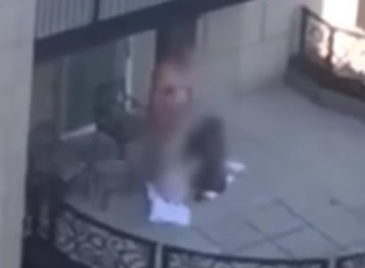 Video escándalo: filmaron un trío sexual en el balcón de un hotel cinco estrellas