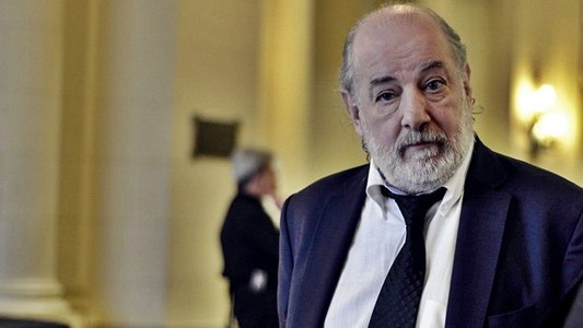 Bonadío sugirió que no dispondría la detención de Cristina en la causa de dólares futuro