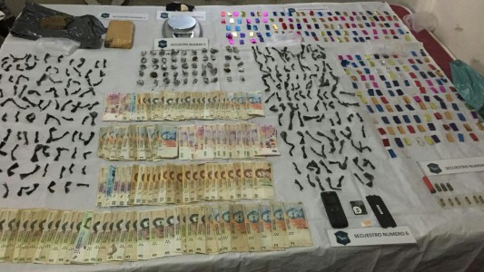Desarticulan dos bandas narcos en Longchamps, secuestran 4 mil dosis de paco y cocaína